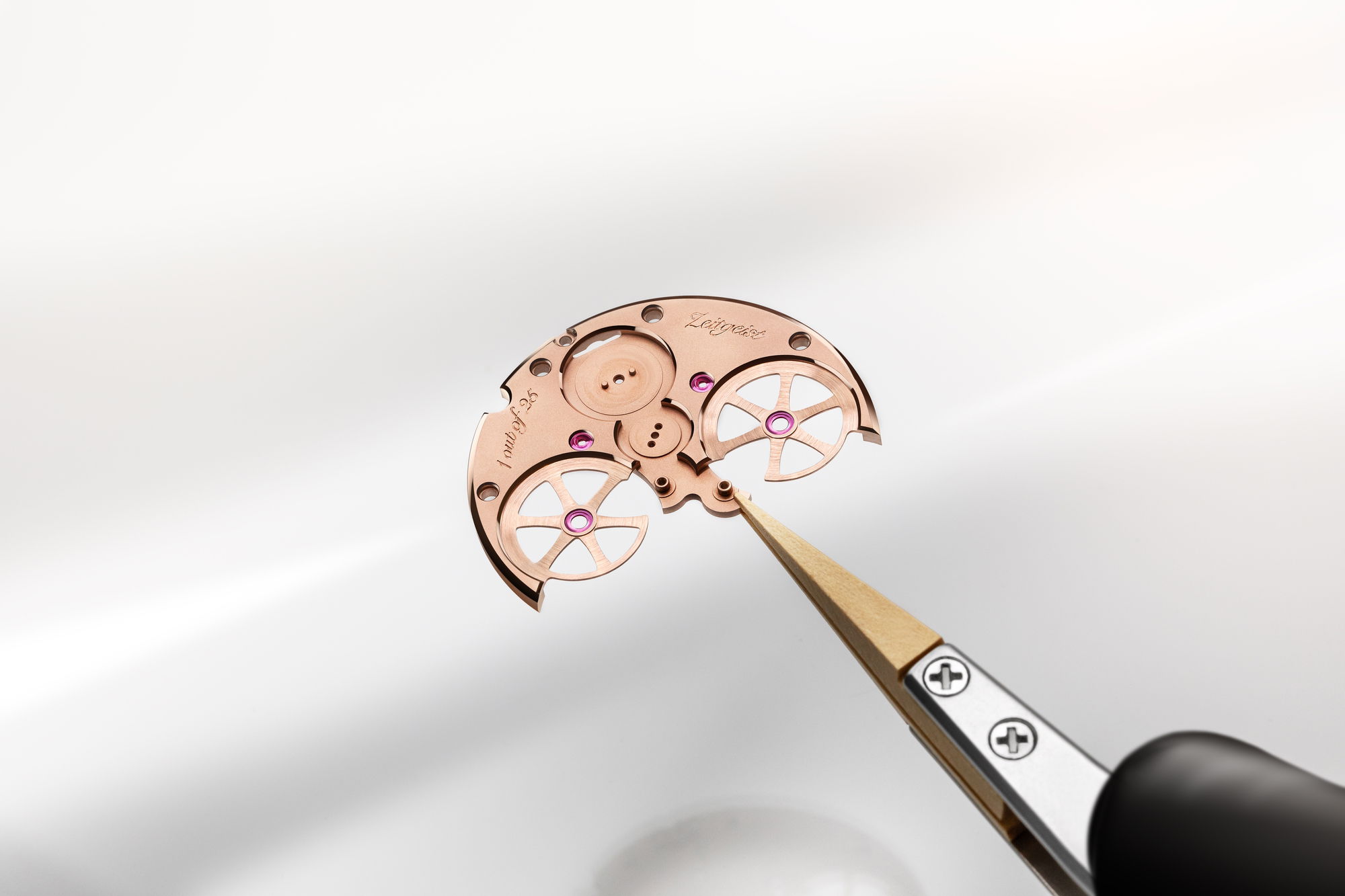 Armin Strom Mirrored Force Resonance Zeitgest 1665