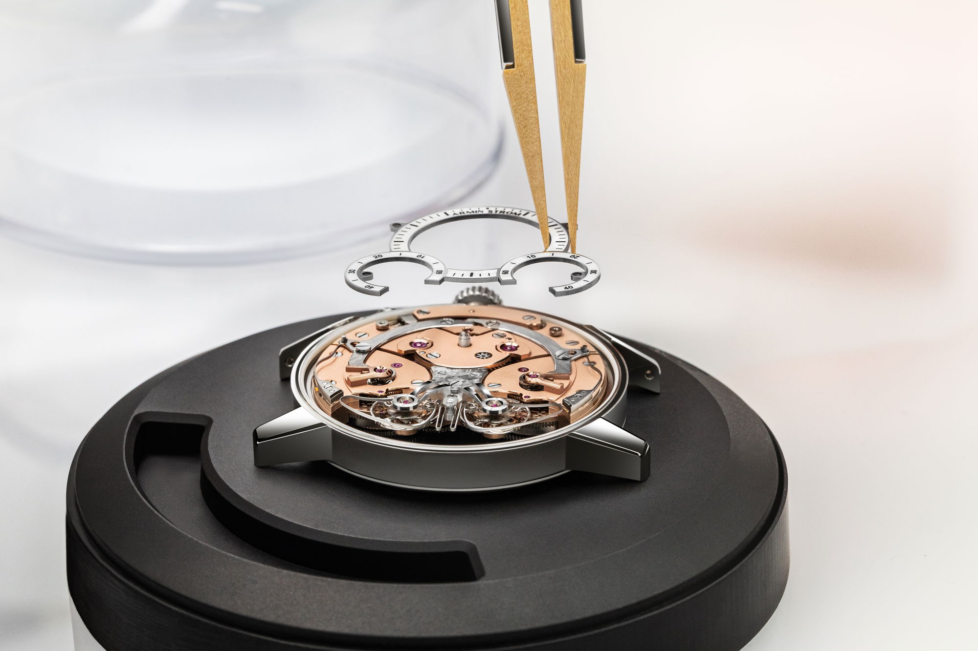 Armin Strom Mirrored Force Resonance Zeitgest 1665