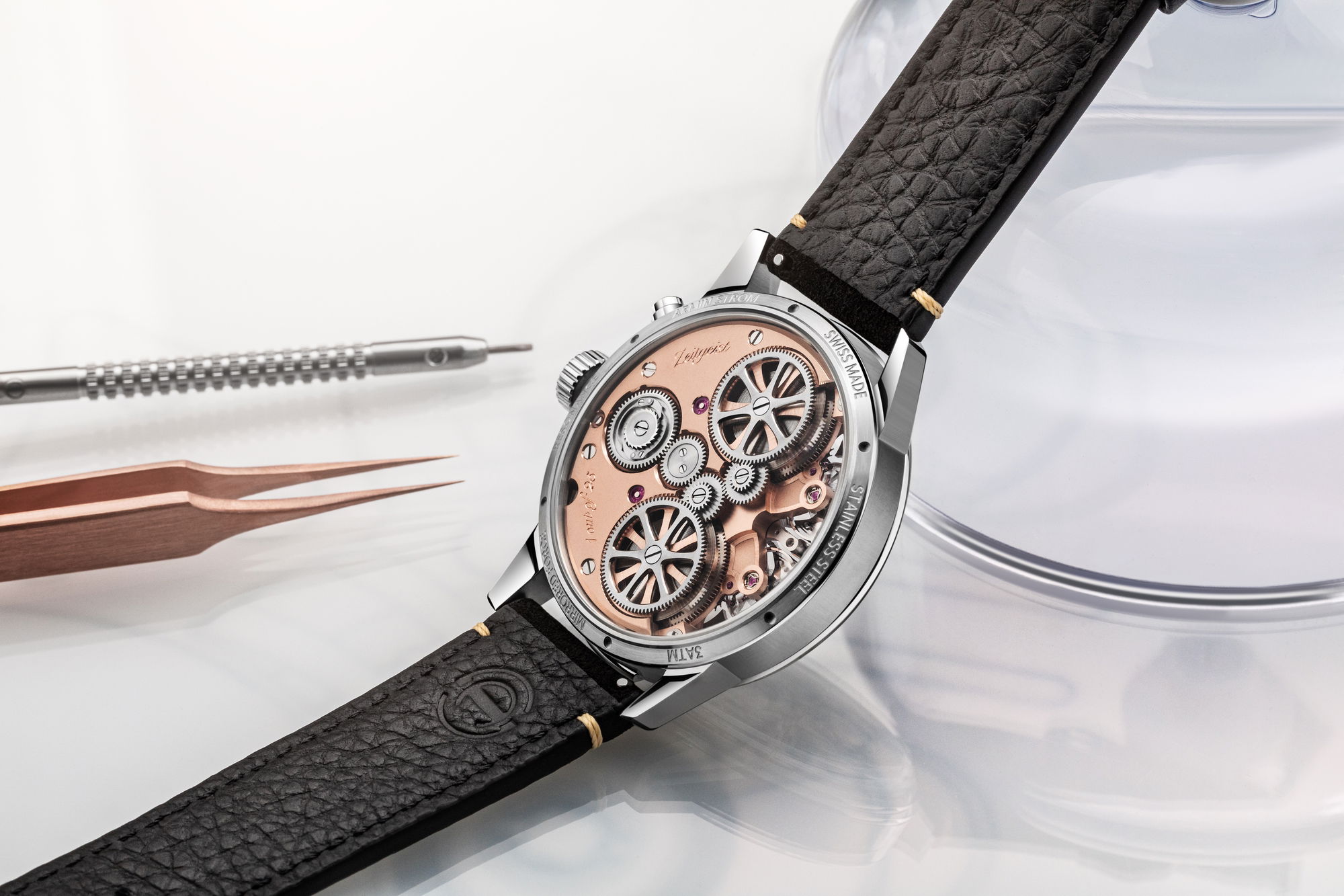 Armin Strom Mirrored Force Resonance Zeitgest 1665