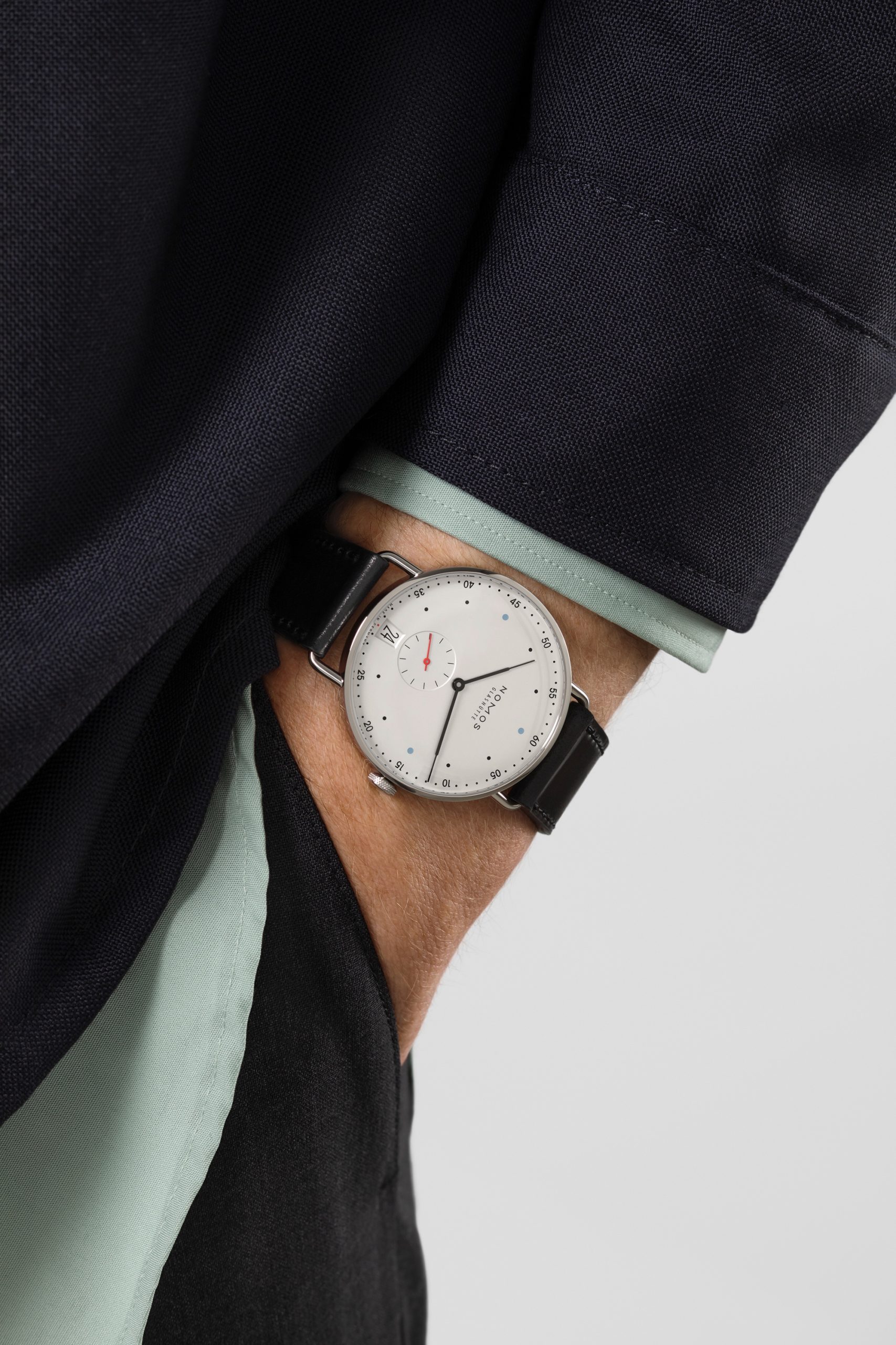 Nomos Glashütte Metro 38 date