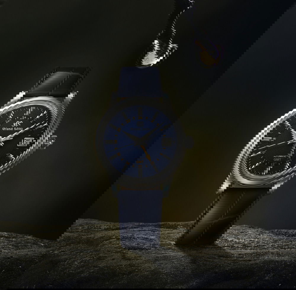 Grand Seiko Elegance Moondrop GMT SBGM255