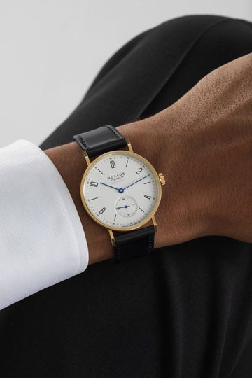 Nomos Glashütte Tangente gold neomatik
