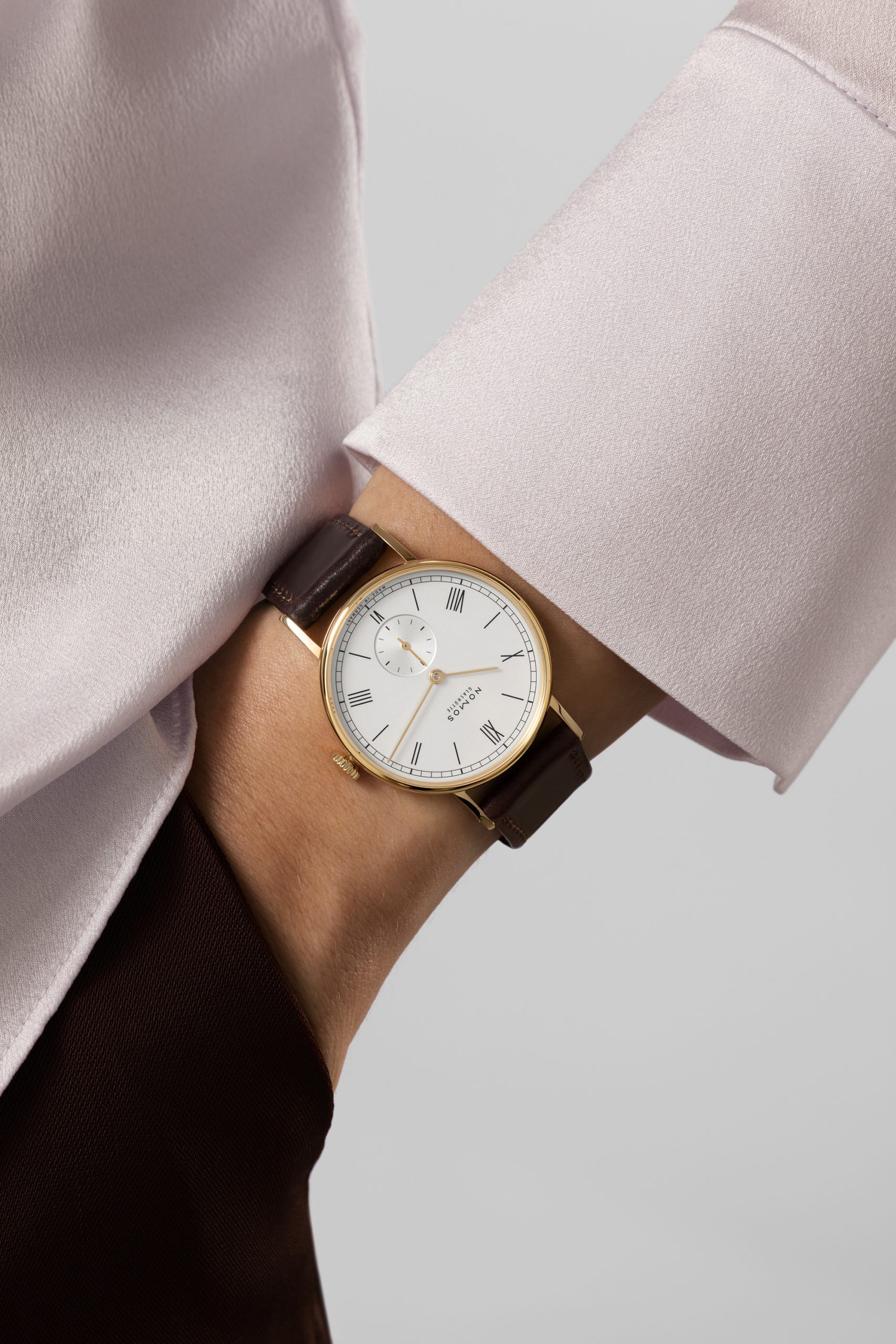 Nomos Glashütte Ludwig gold doré