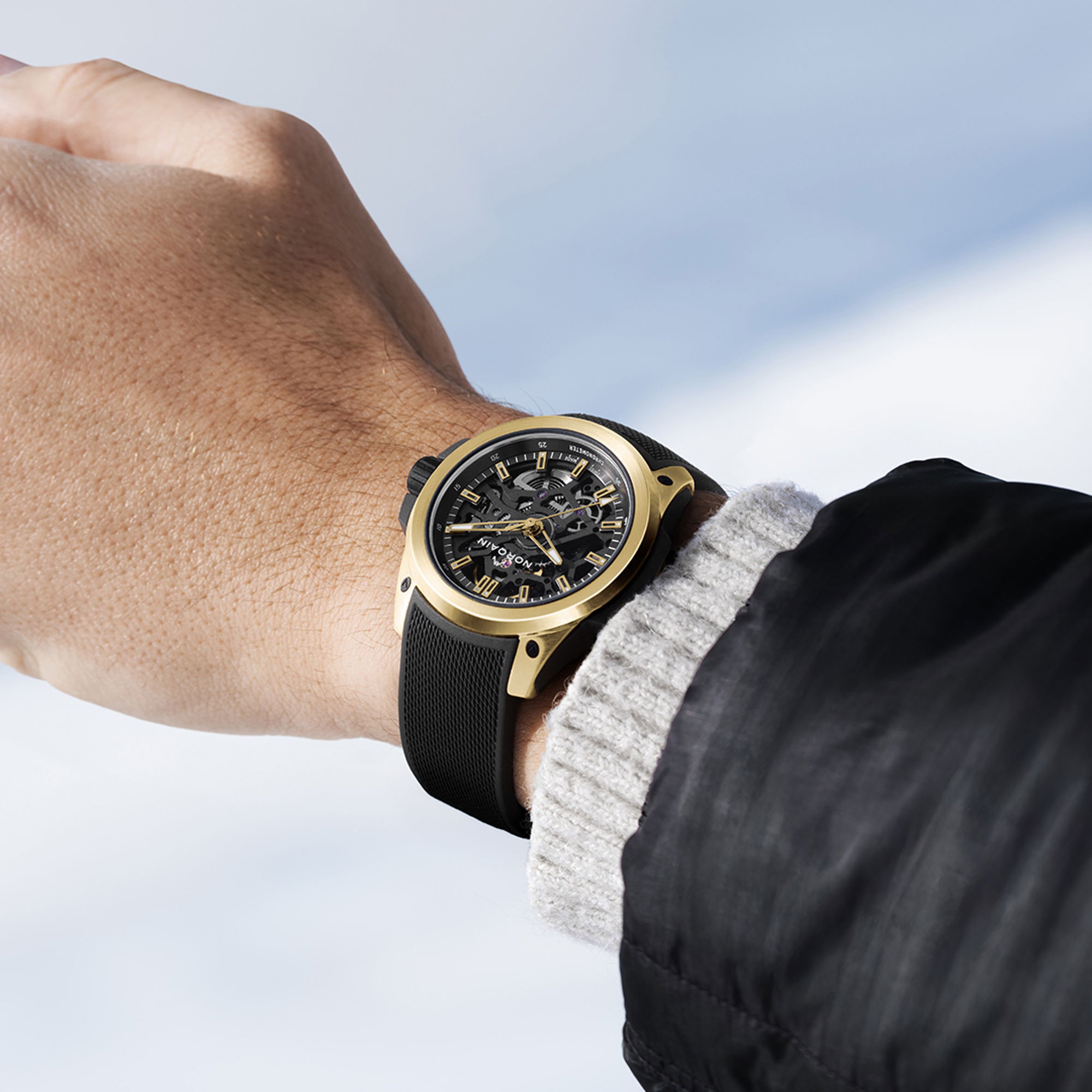 NORQAIN Wild One Skeleton 39 Yellow Gold