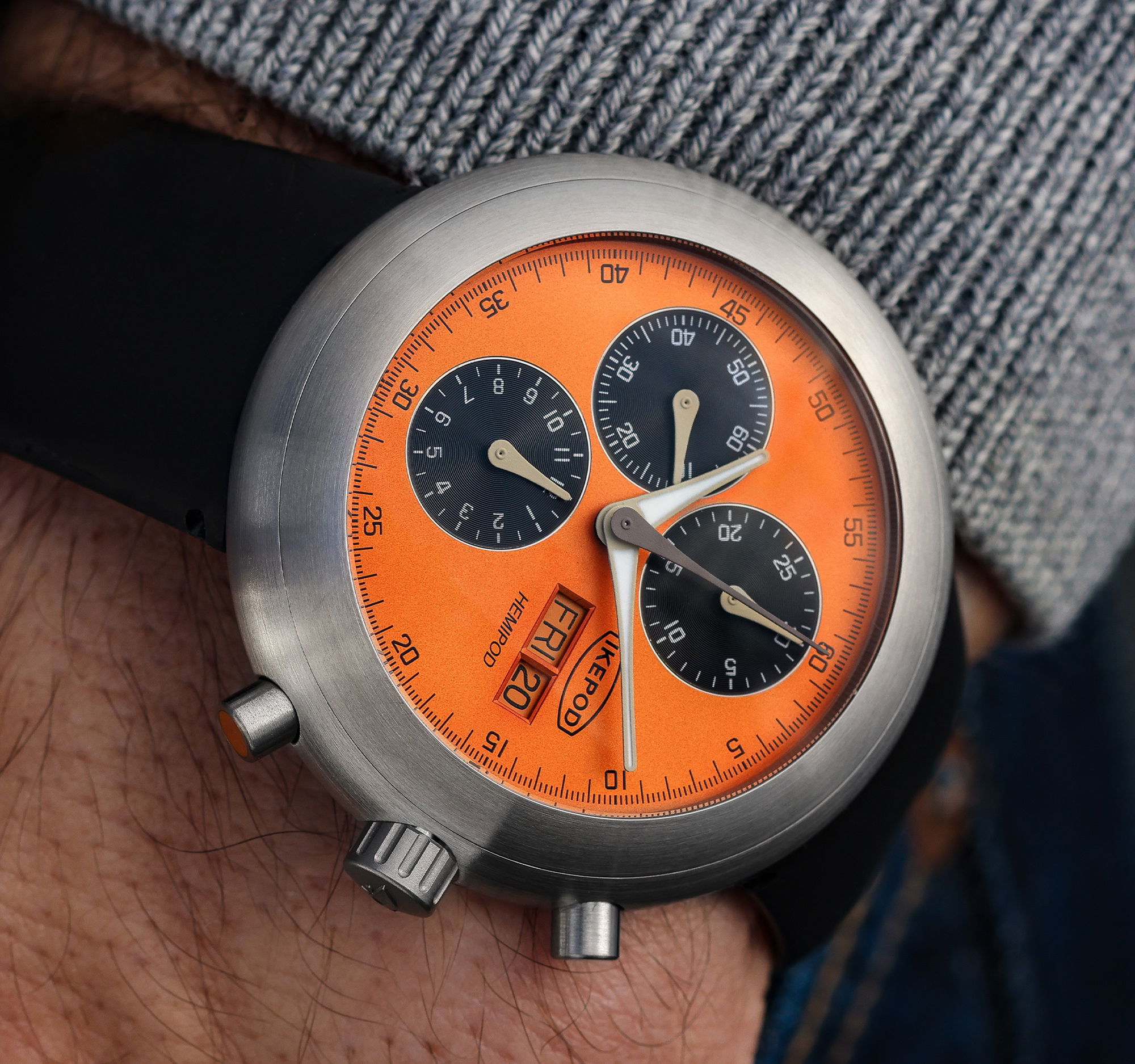 Ikepod Hemipod HE11 Day Date Orange