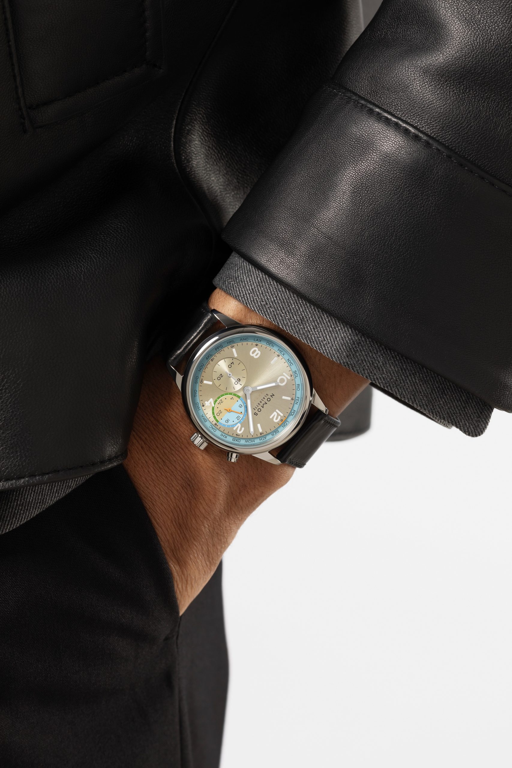 Nomos Glashütte Club Sport neomatik Worldtimer Roam