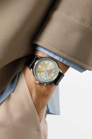 Nomos Glashütte Club Sport neomatik Worldtimer Roam