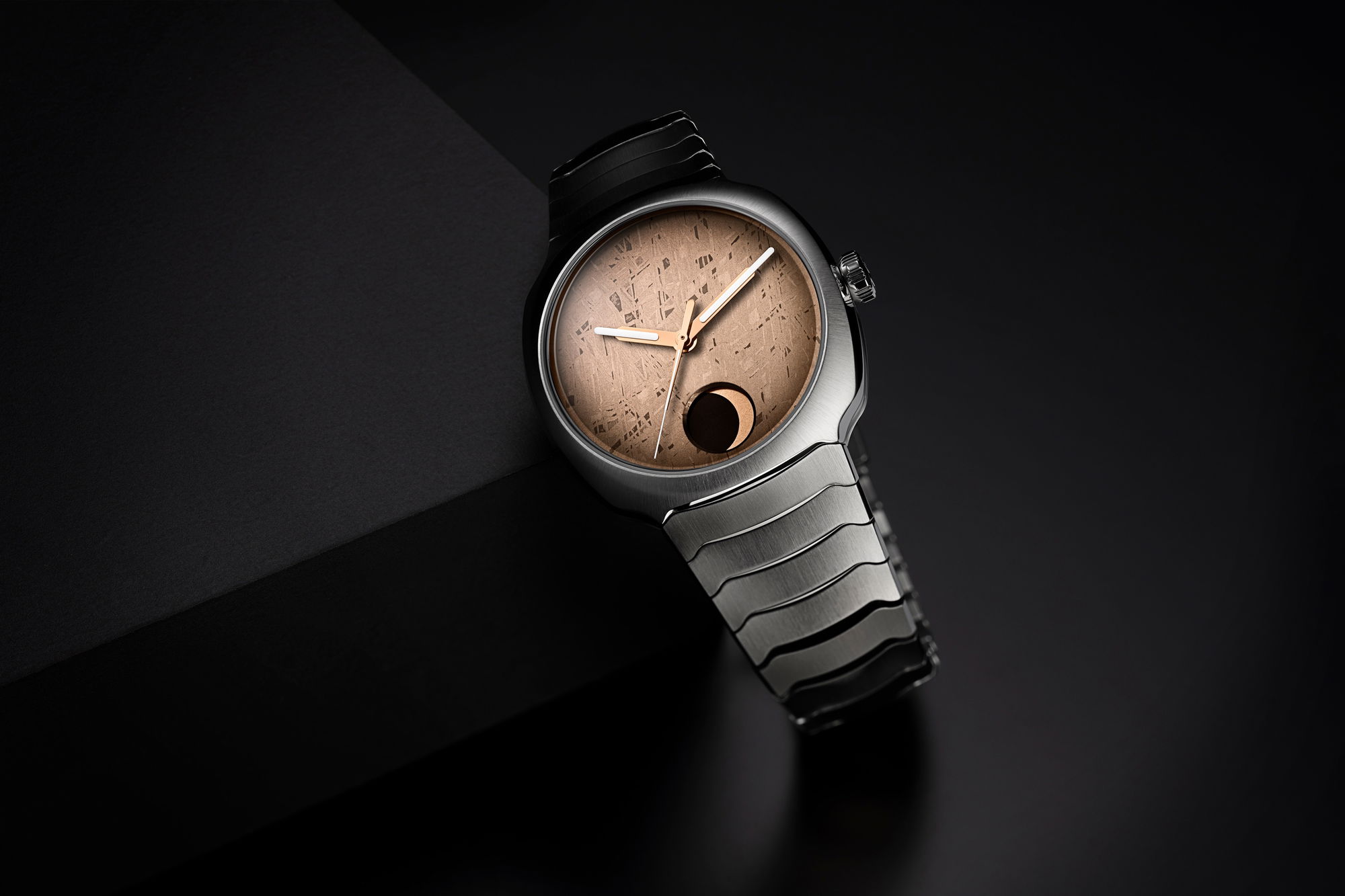 H. Moser &amp; Cie Streamliner Perpetual Moon Concept Meteorite