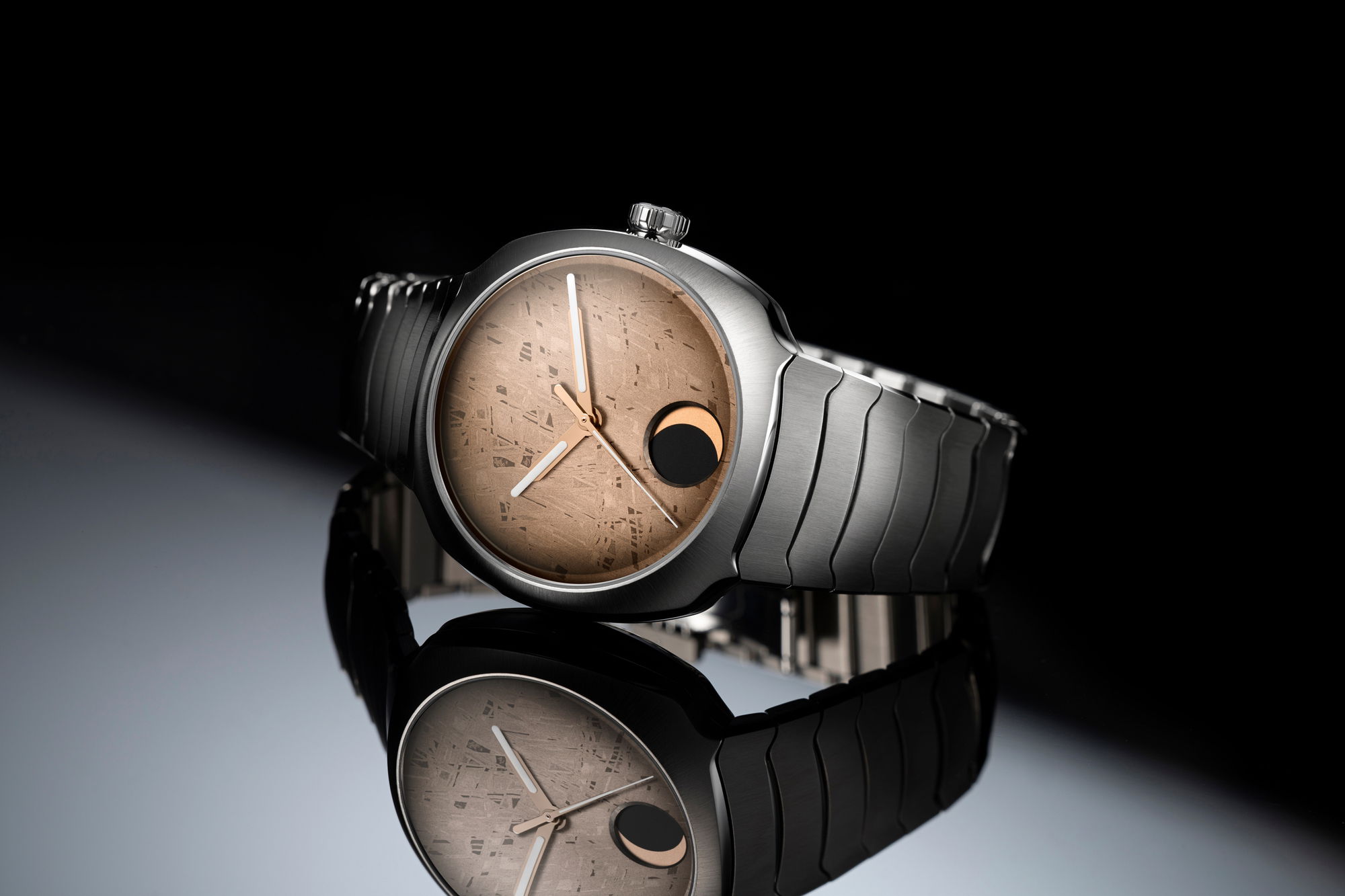 H. Moser &amp; Cie Streamliner Perpetual Moon Concept Meteorite