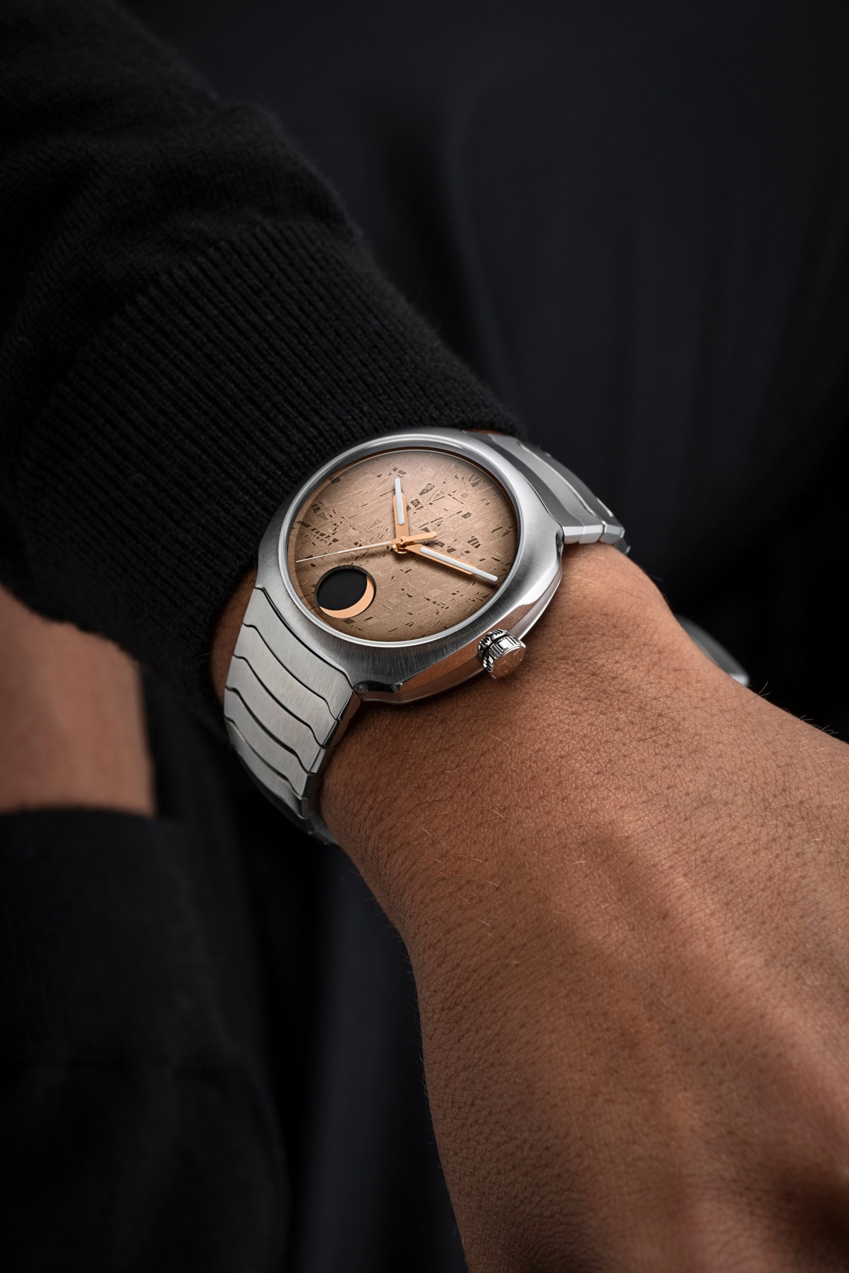 H. Moser & Cie Streamliner Perpetual Moon Concept Meteorite