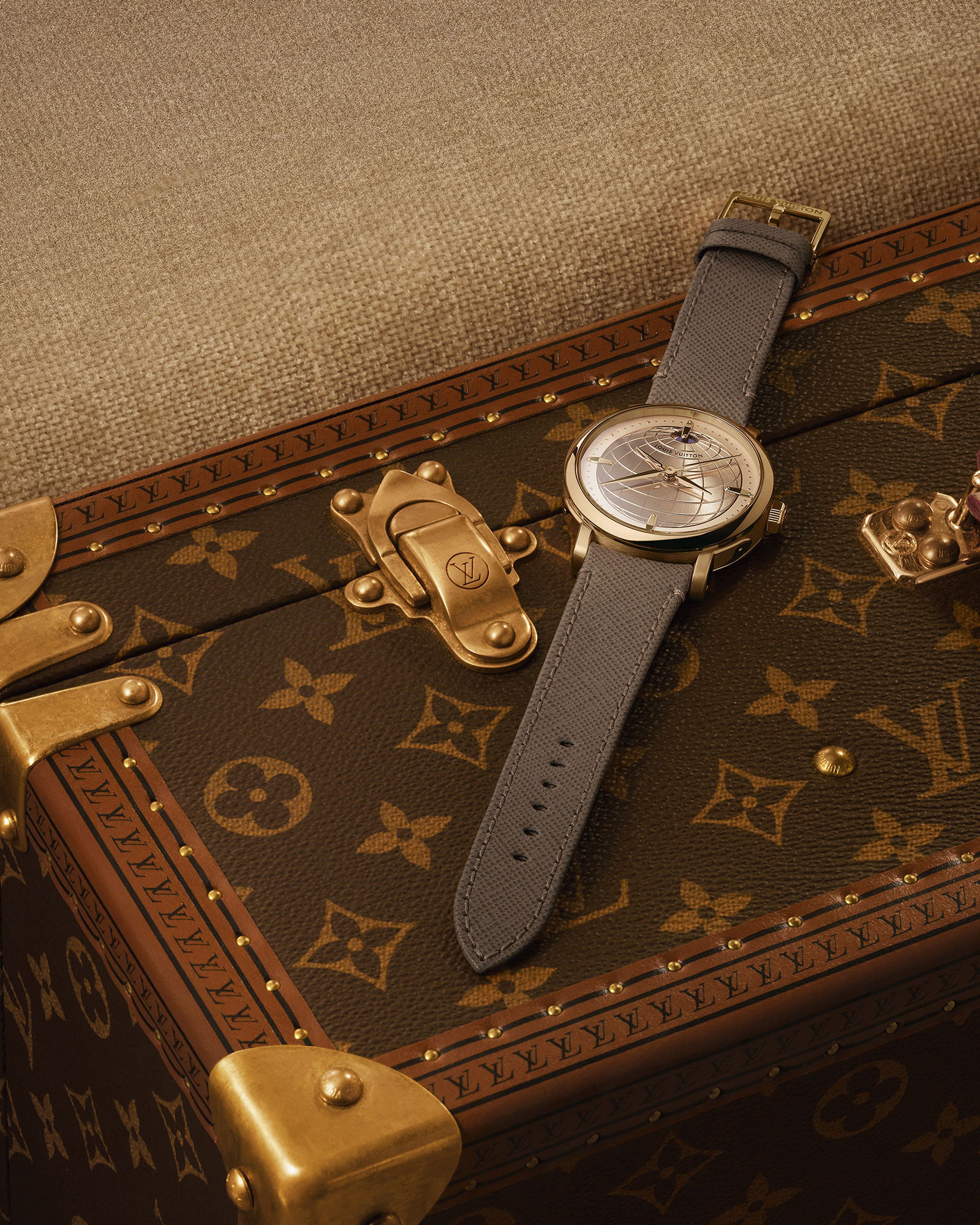 Louis Vuitton Escale Twin Zone Rose Gold