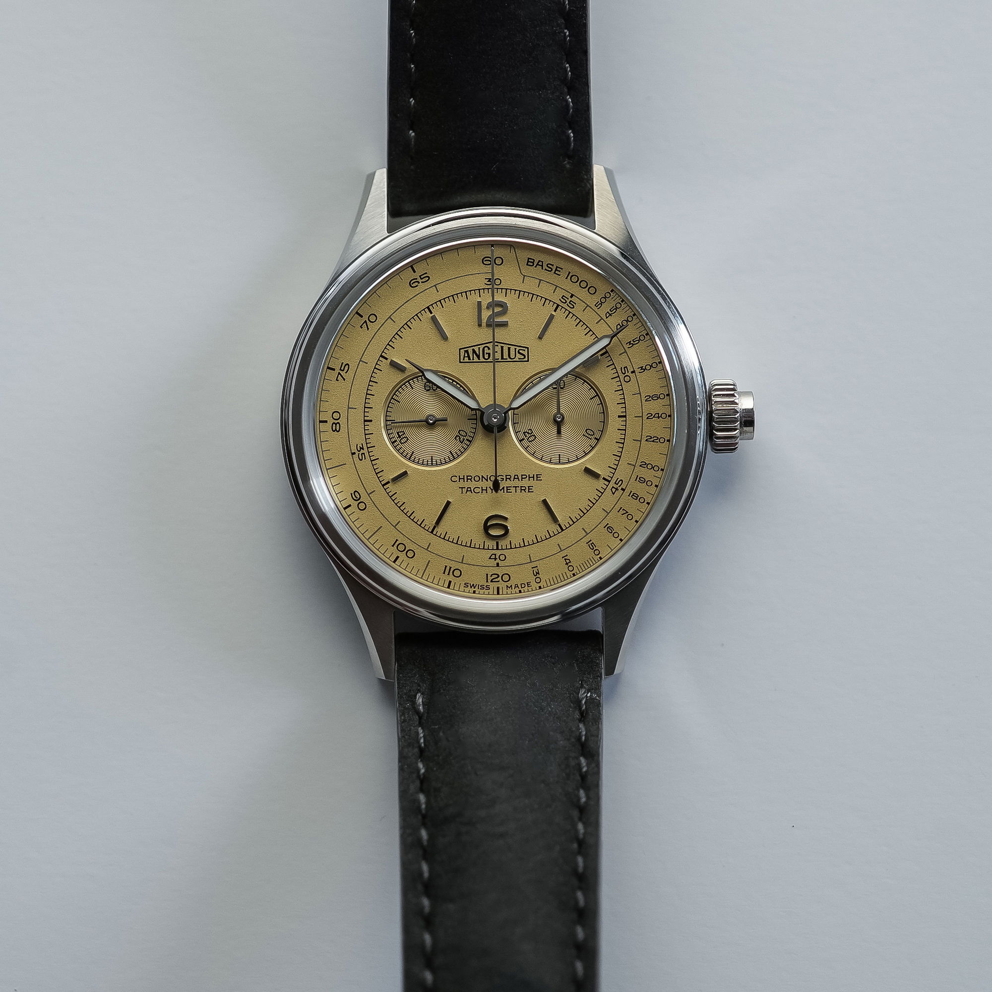 Angelus Chronographe Télémètre x Monochrome