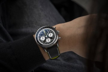 Breitling Navitimer B01 Chronograph 43 Aston Martin Aramco Formula One Team