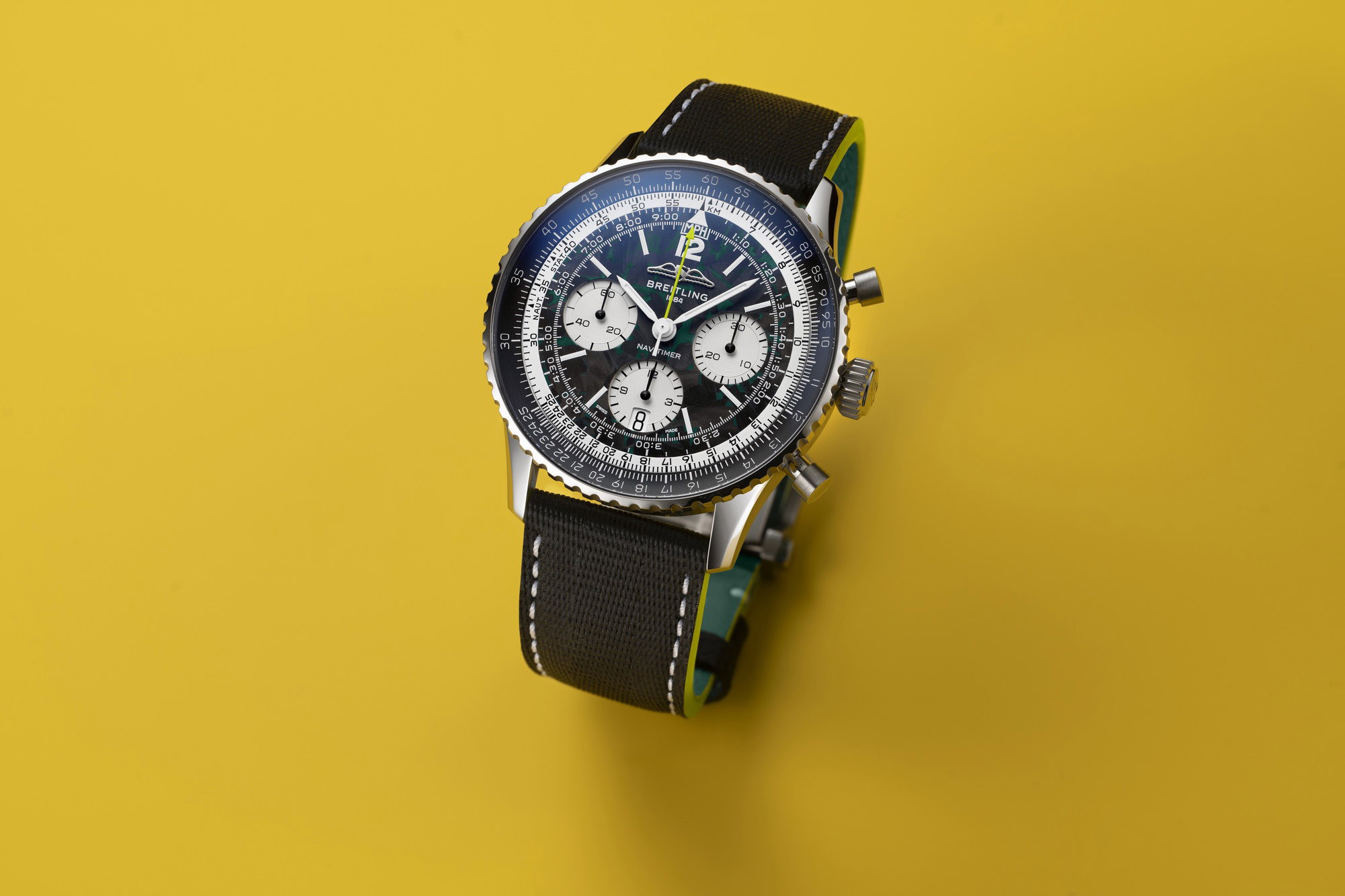 Navitimer B01 Chronograph 43 Aston Martin Aramco Formula One Team - Image 8