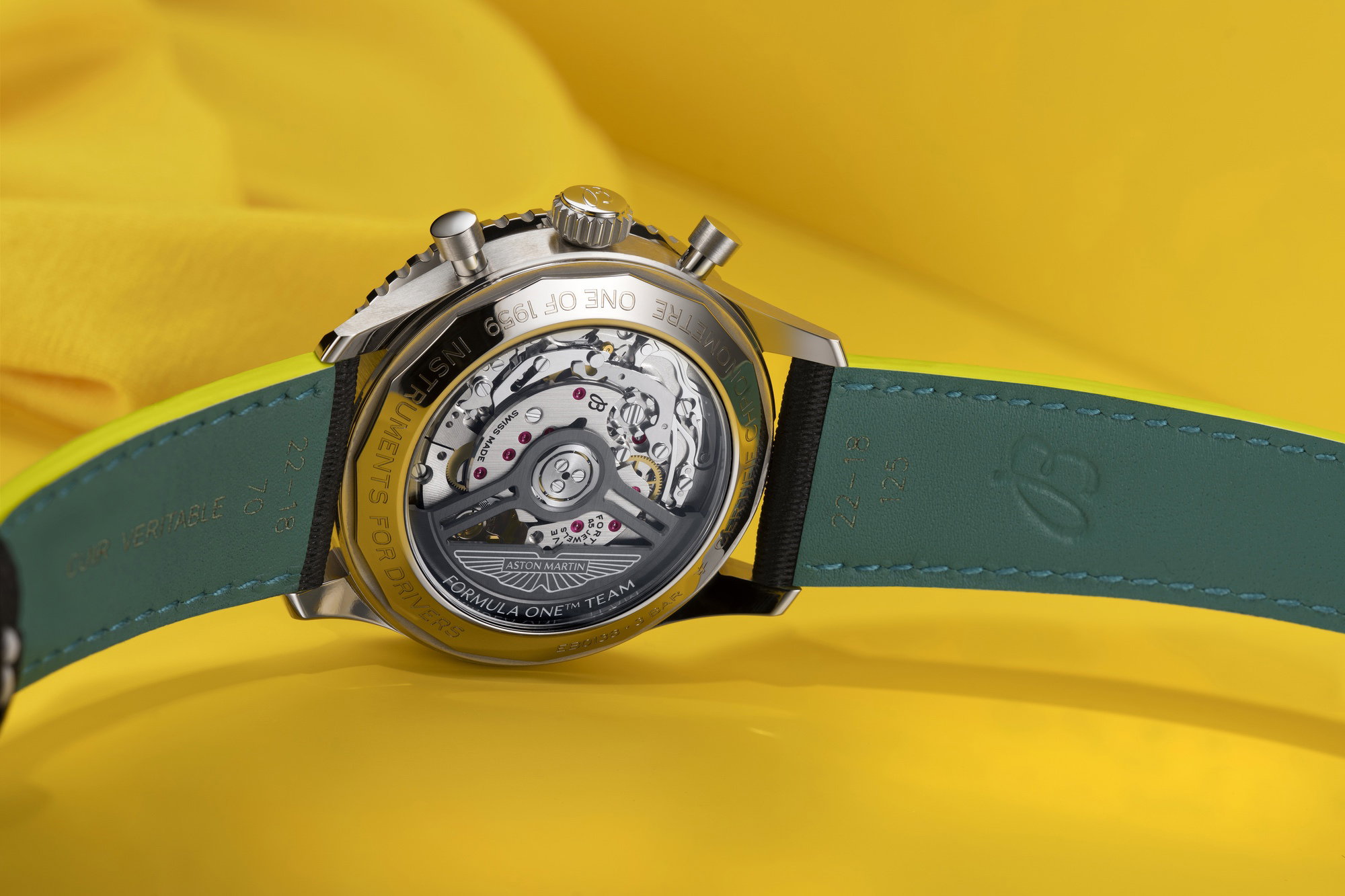Navitimer B01 Chronograph 43 Aston Martin Aramco Formula One Team - Image 10