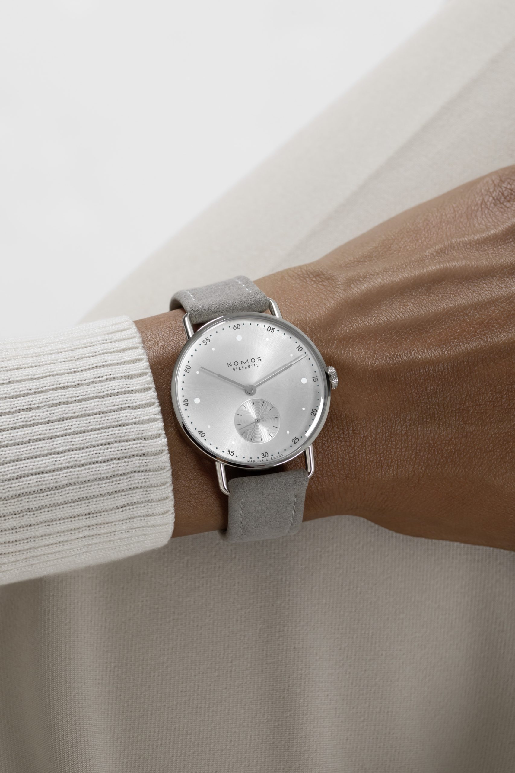 Metro 33 all silver - Image 8