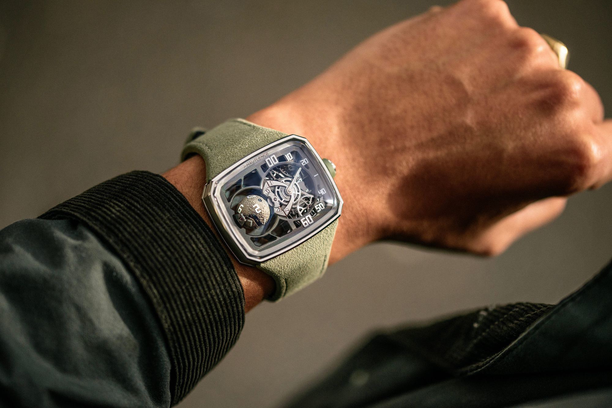 Hautlence Sphere Series 4