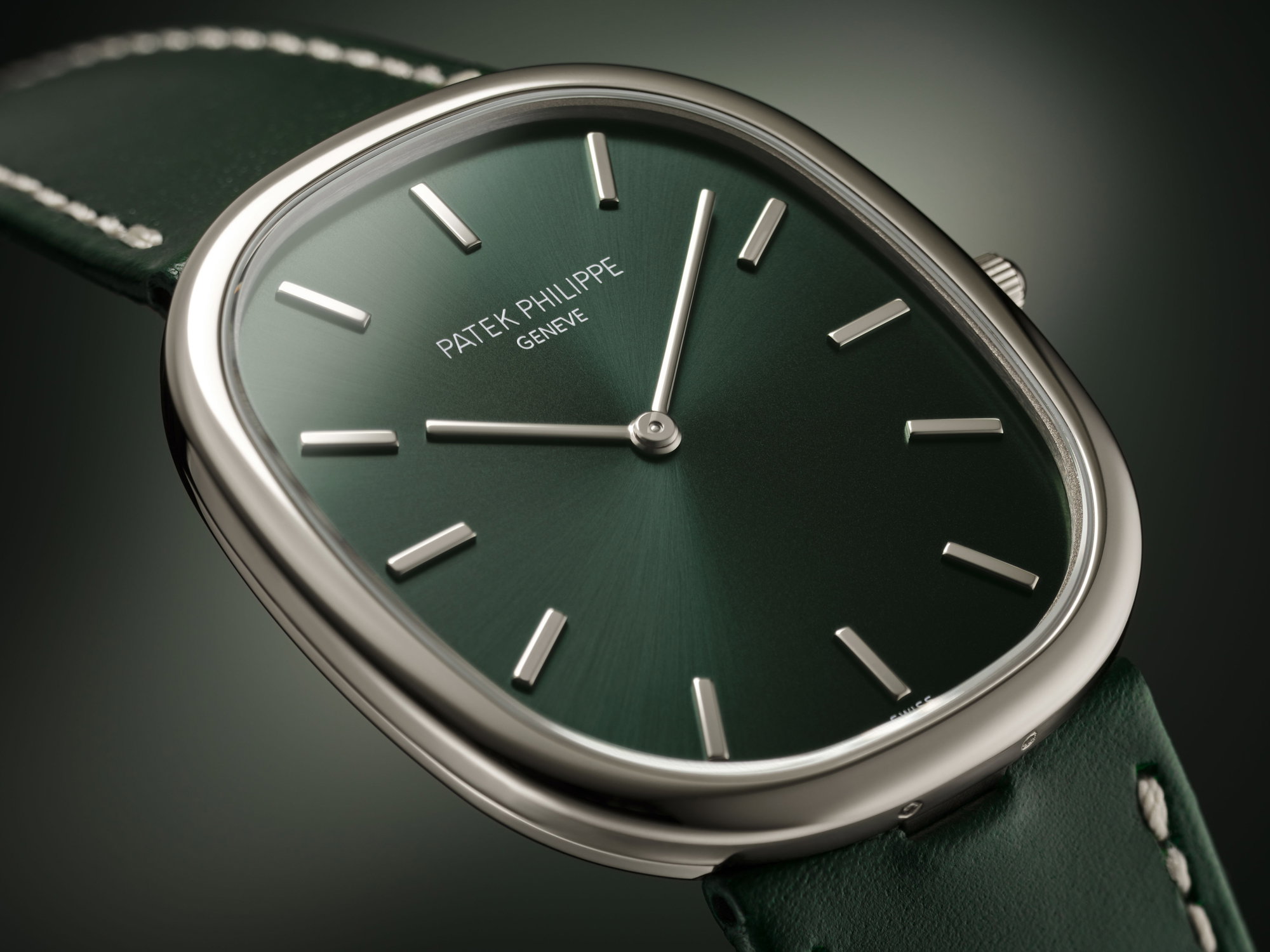 Patek Philippe Golden Ellipse 5738G-001