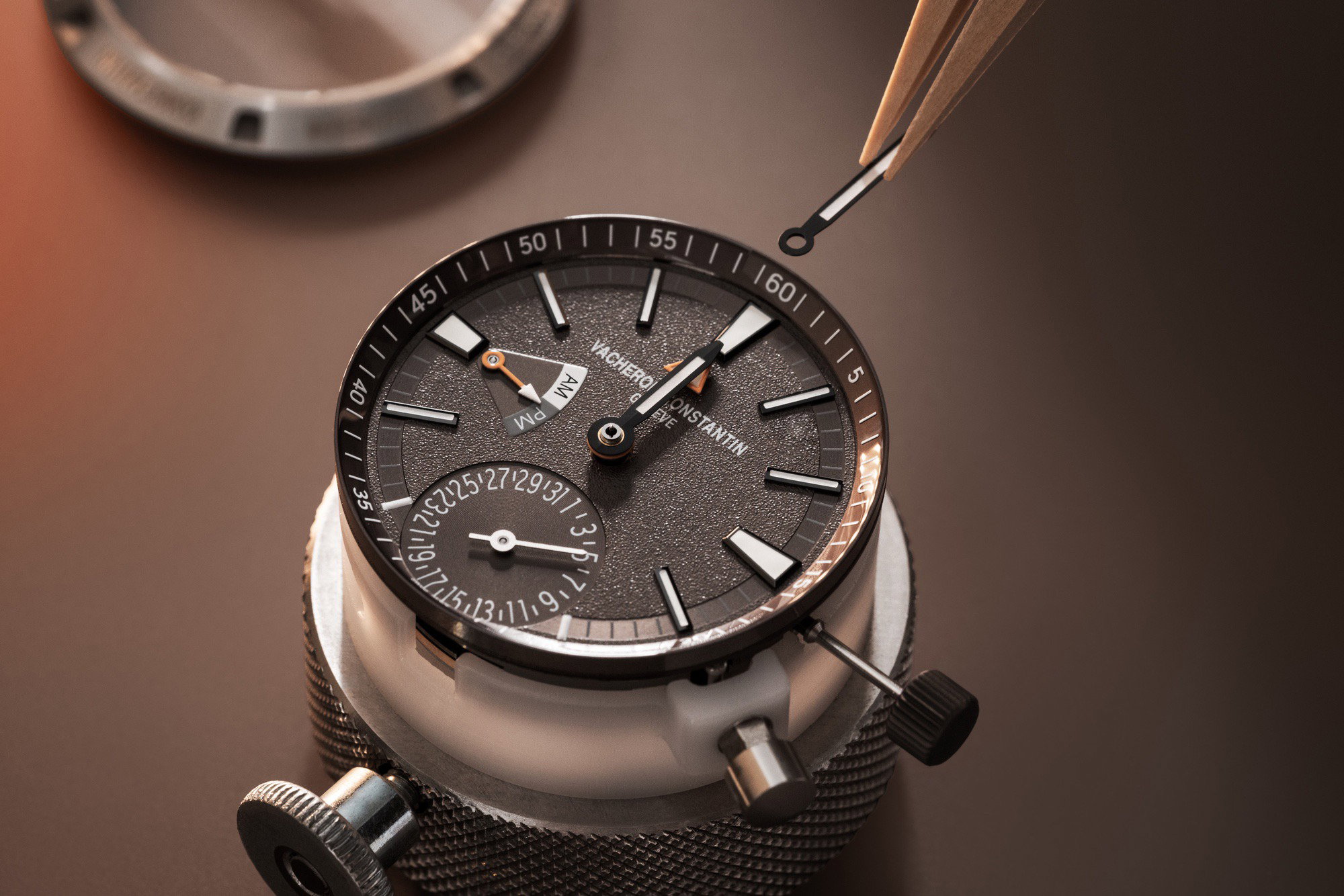 Vacheron Constantin Overseas Dual Time Points Cardinaux South