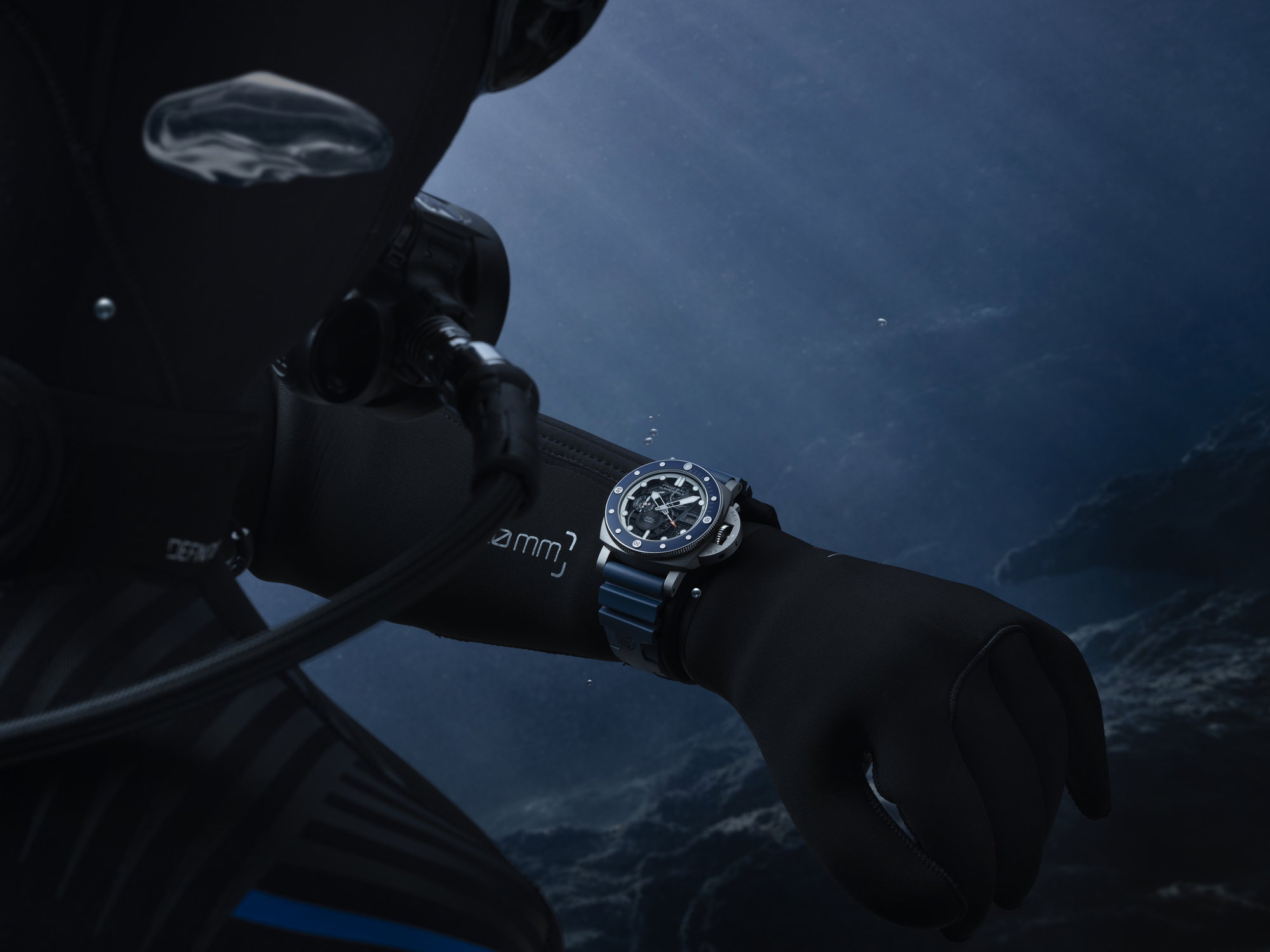 Panerai Submersible GMT