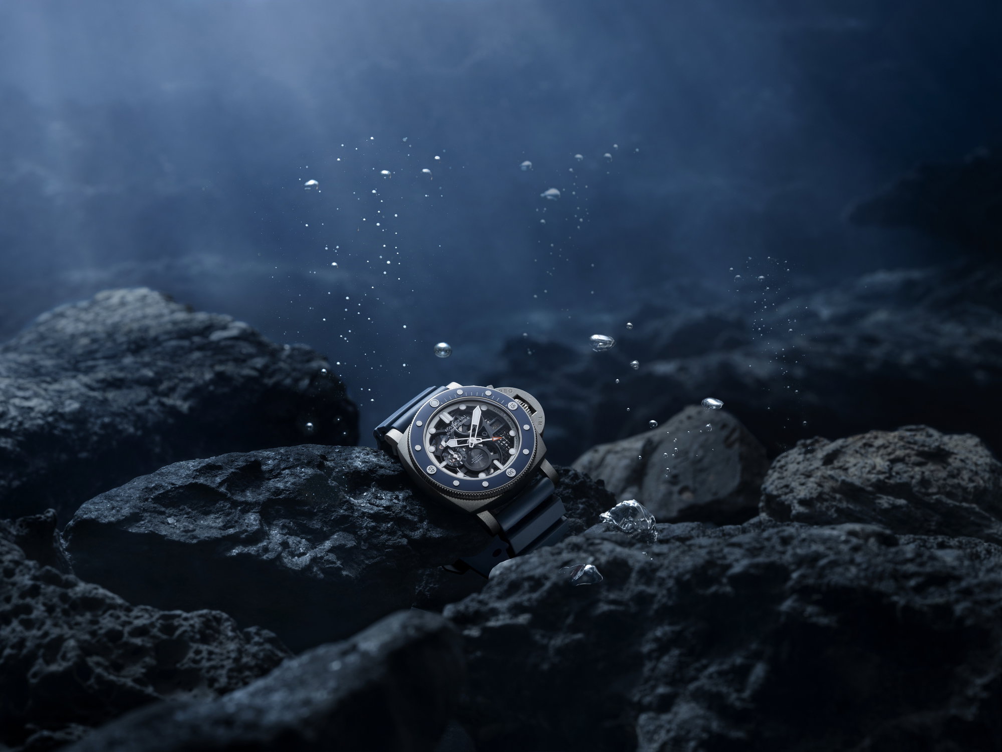 Panerai Submersible GMT
