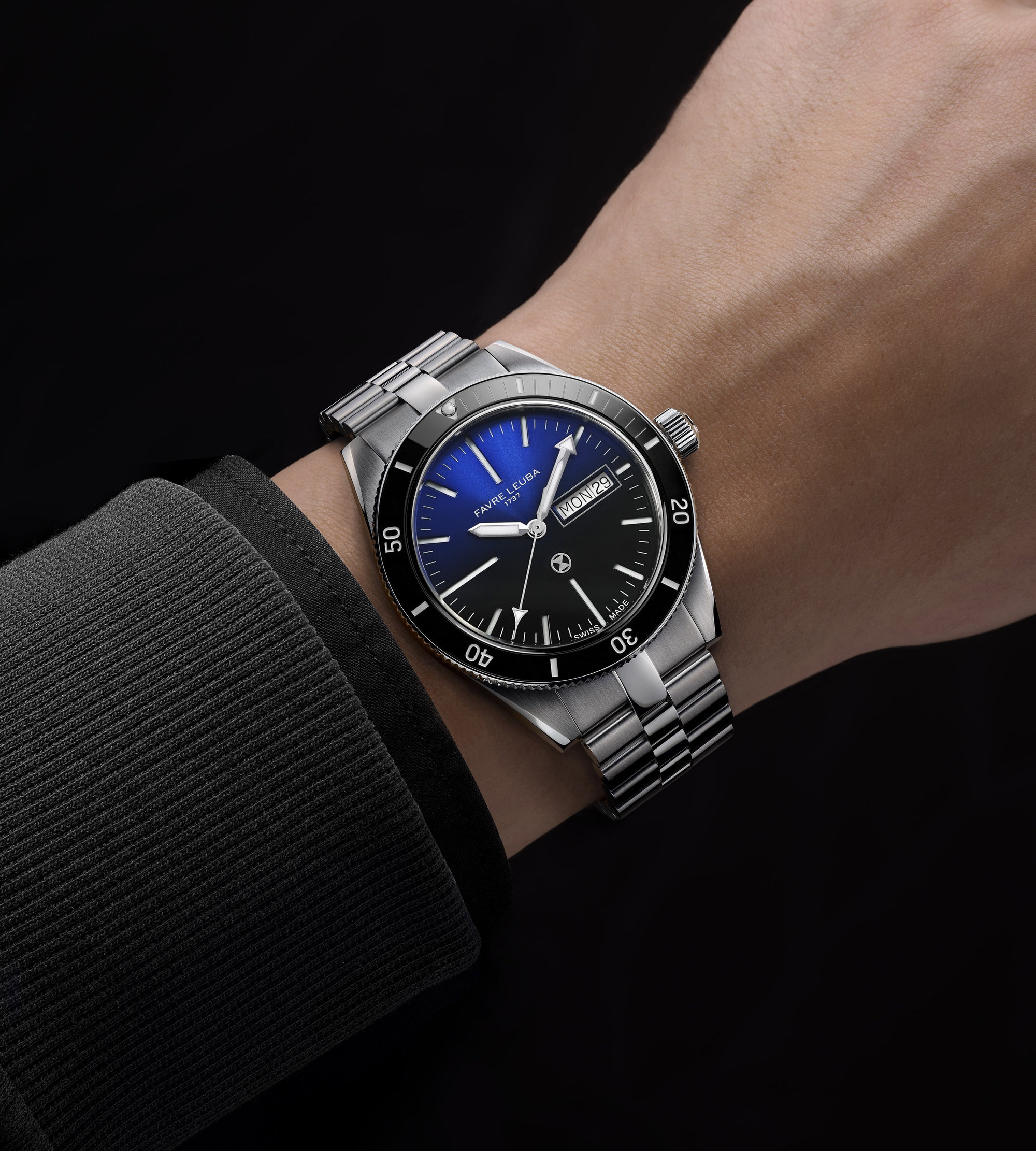 Favre Leuba Deep Raider Day Date Blue