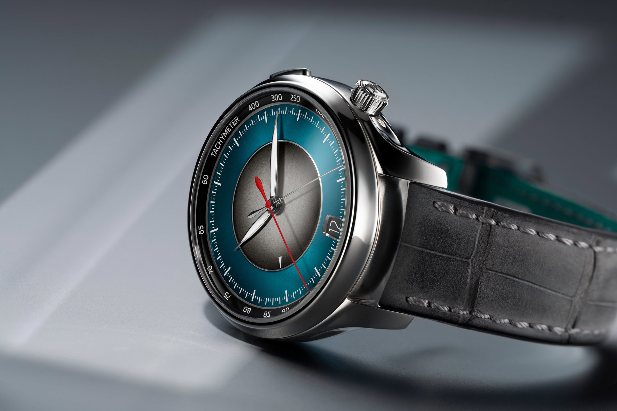 H. Moser &amp; Cie Endeavour Flyback Chronograph Dual Time Date