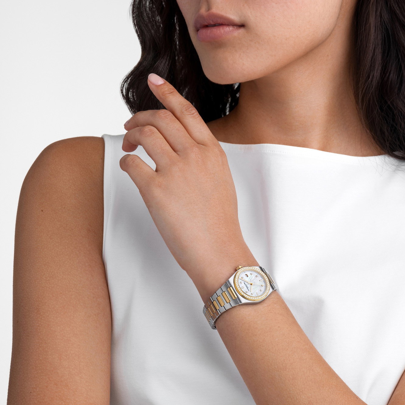 Raymond Weil A.R.T. Date 30 Mother of Pearl