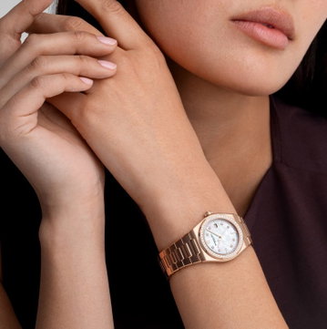 Raymond Weil A.R.T. Date 30 Mother of Pearl