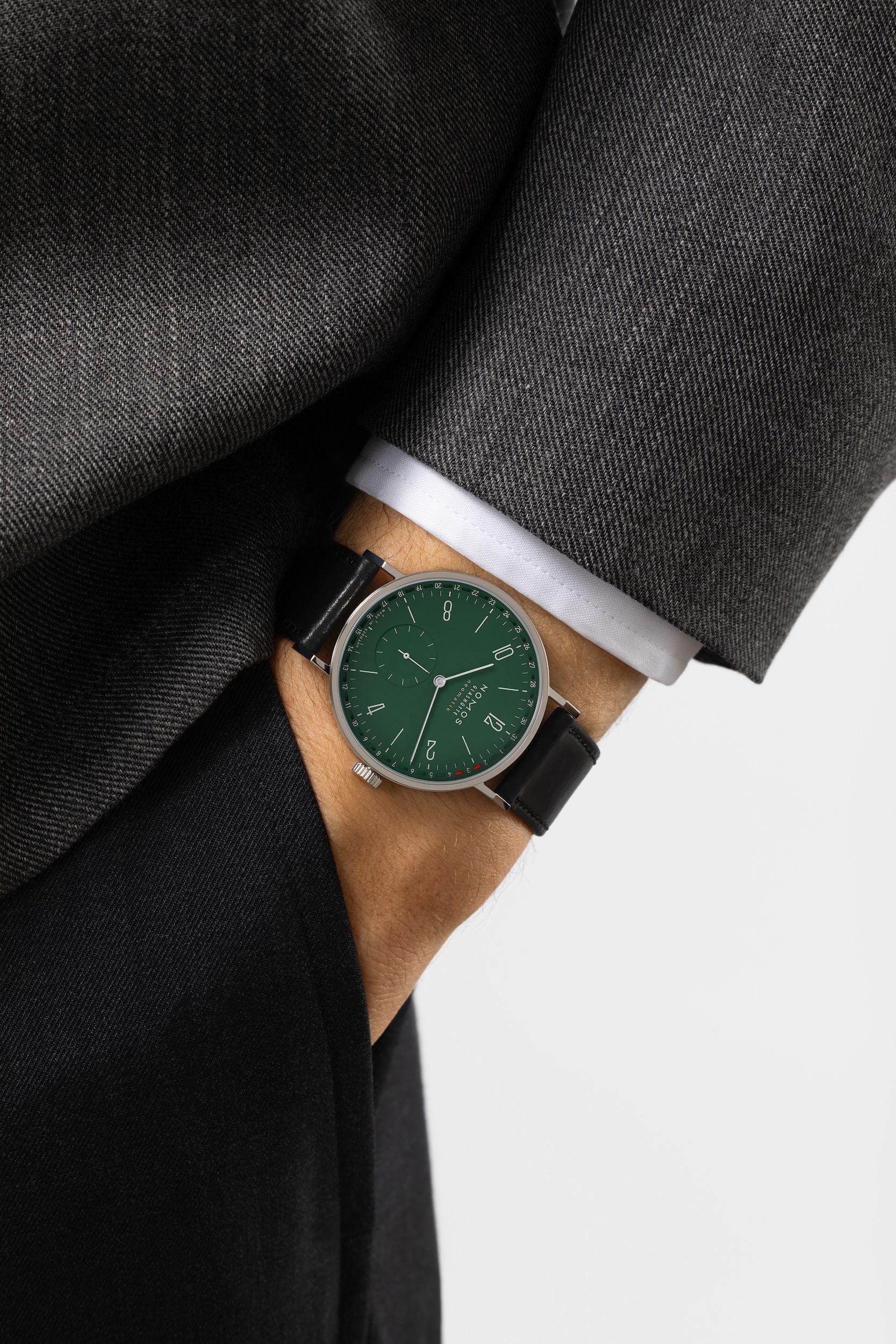 Nomos Glashütte Tangente neomatik 38 Update Forest Green
