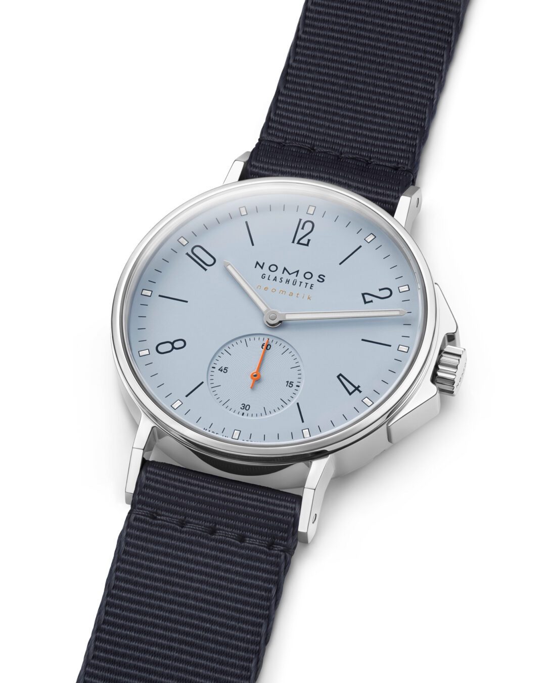 Nomos Glashütte Ahoi neomatik 36 sky