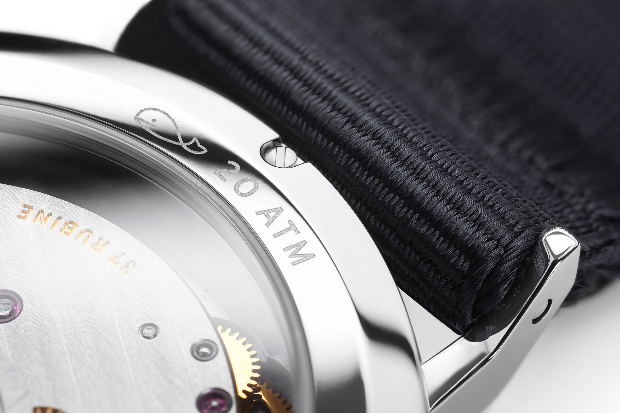 Nomos Glashütte Ahoi neomatik 36 sky