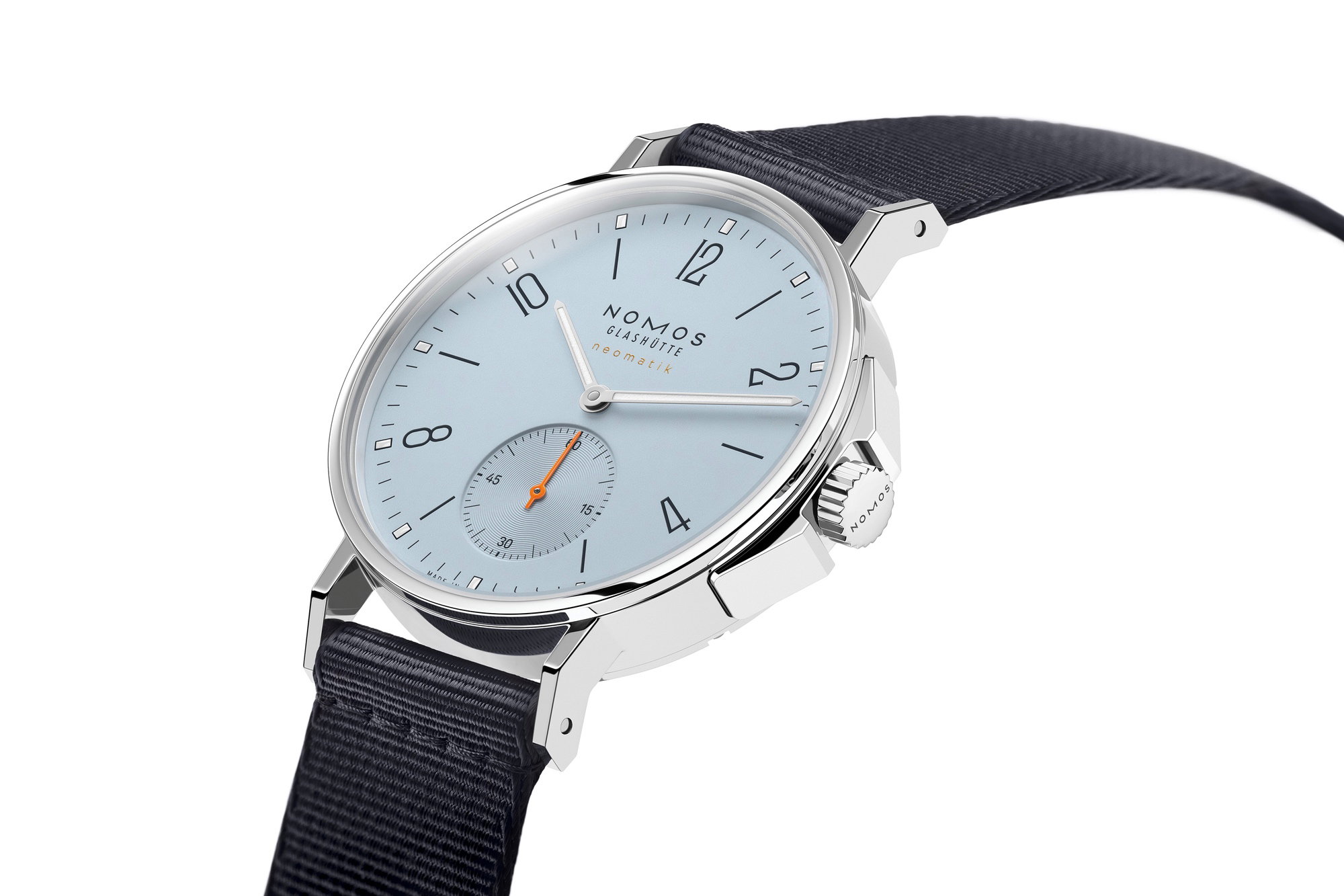 Nomos Glashütte Ahoi neomatik 36 sky