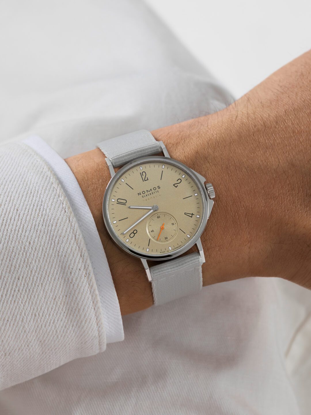 Nomos Glashütte Ahoi neomatik 36 sand