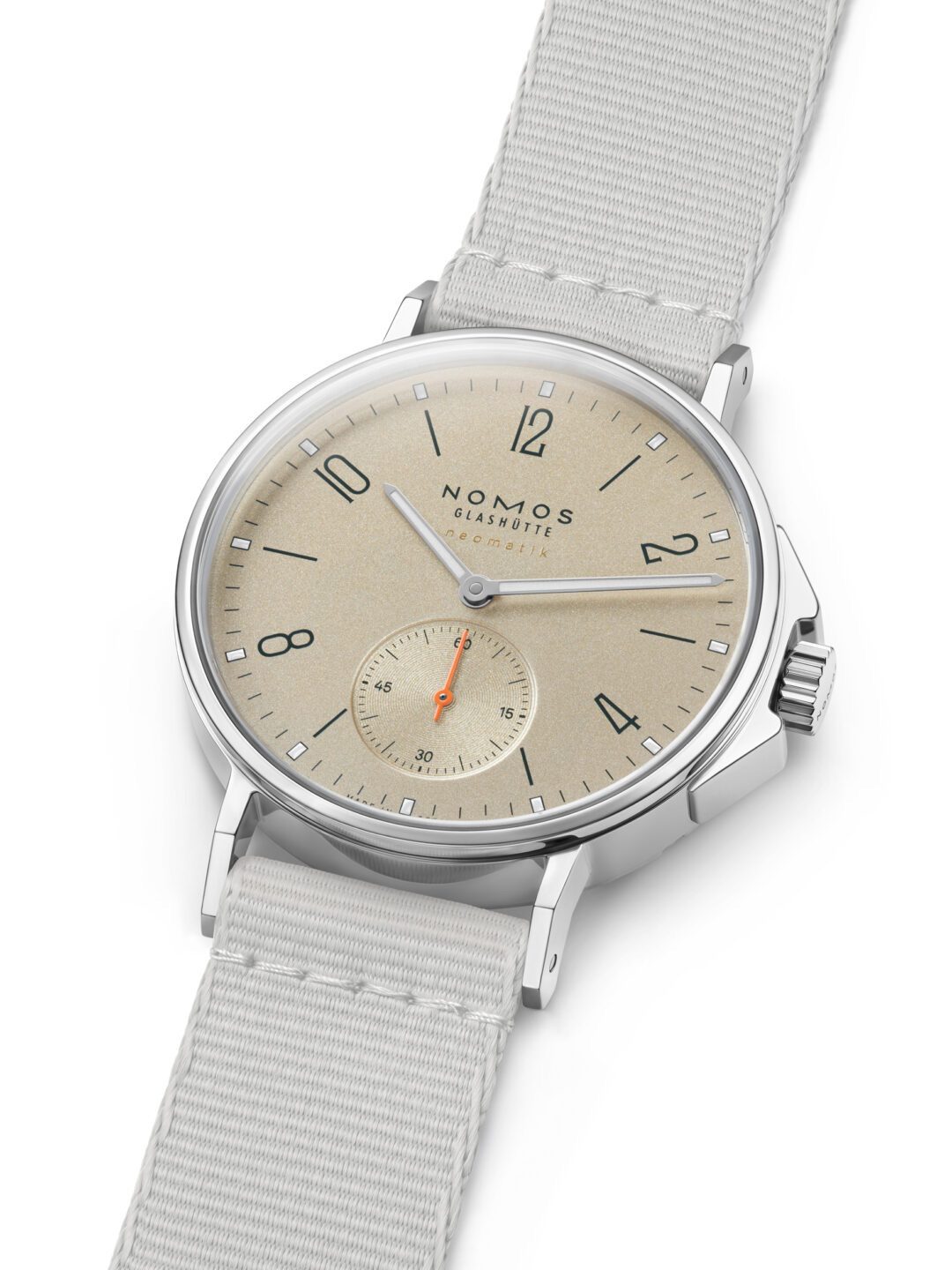 Nomos Glashütte Ahoi neomatik 36 sand