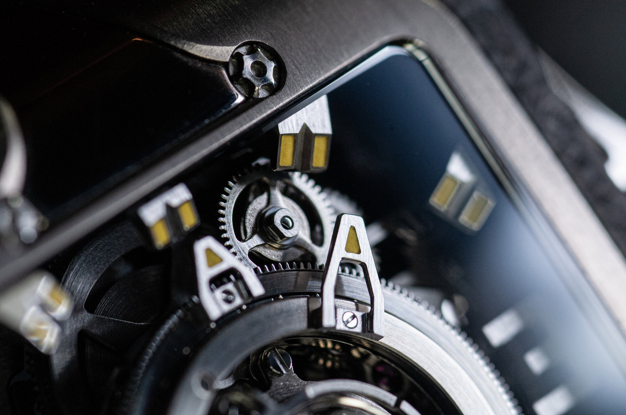 Lorige AS-01 Flying Central Tourbillon