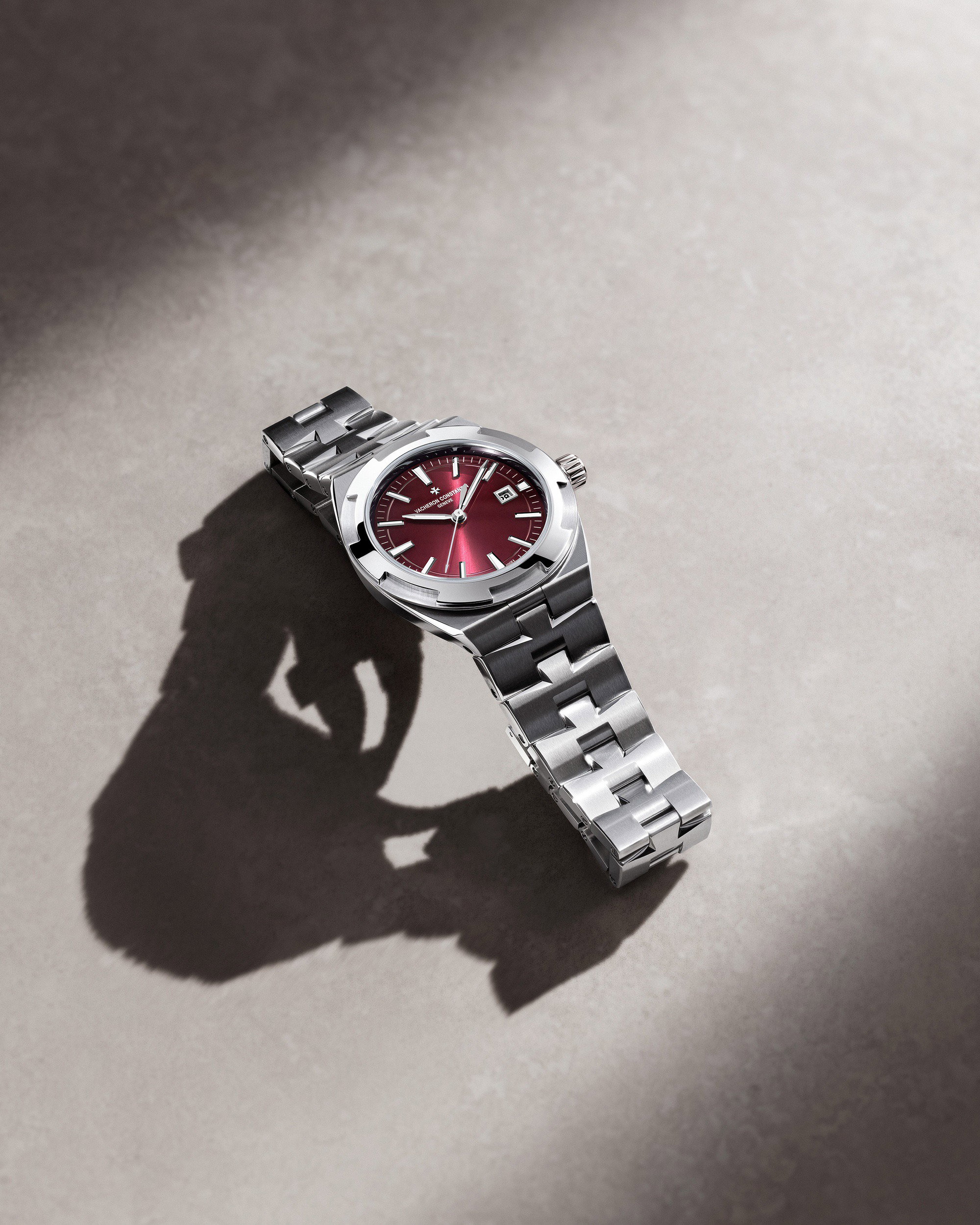 Overseas Self-winding 34.5 - Image 2