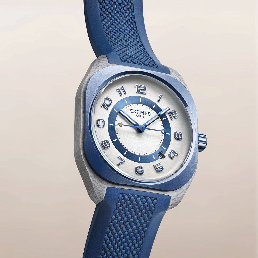 Hermès H08 Malta Blue viewed at an angle